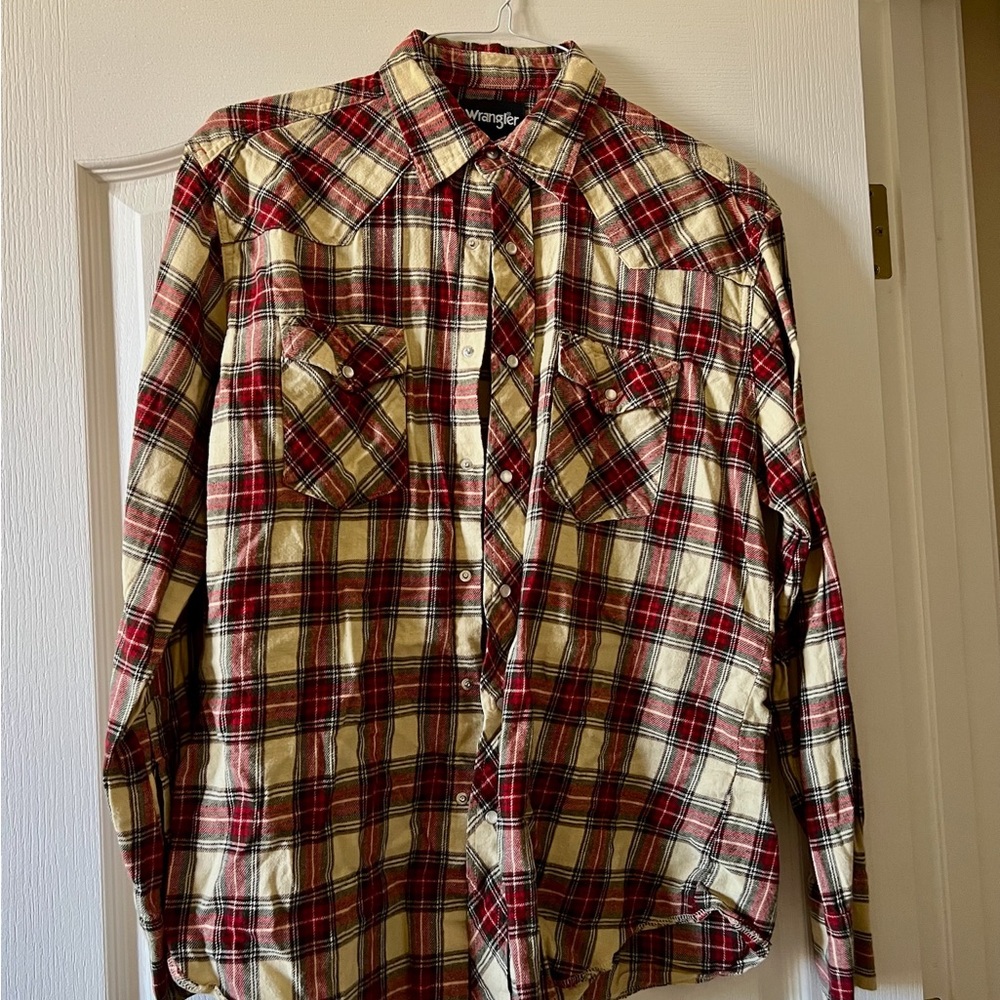 Men’s Wrangler Flannel - Large